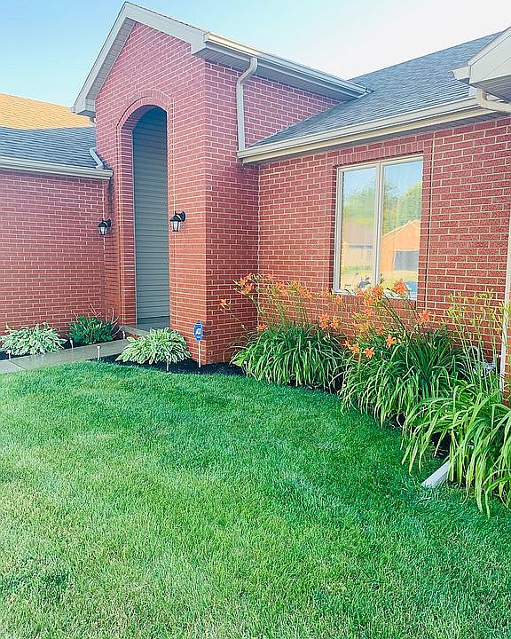 2nd image of 113 Crabapple Dr