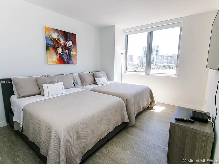 2600 E Hallandale Beach Blvd #T501 — Photo 27