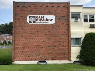 9 Thompson Rd APT 2D, Manchester, CT 06040