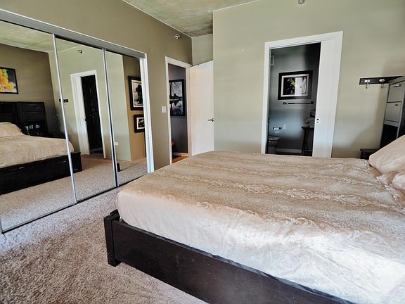 5th image of 611 S Wells St APT 2805