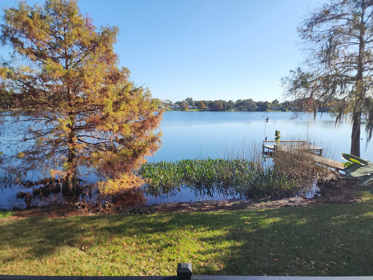 Building Photo - 913 S Crystal Lake Dr #913