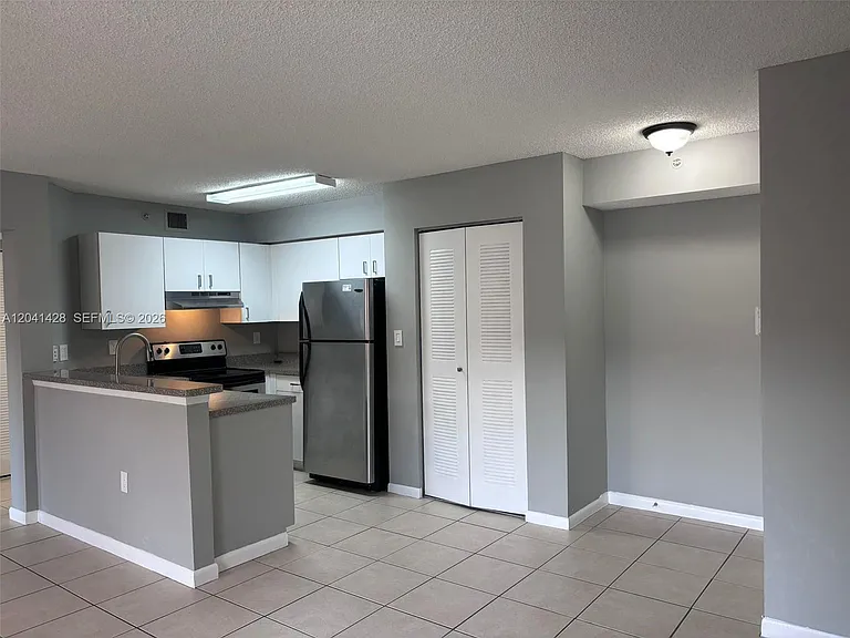 761 N Pine Island Rd #203 — Photo 14
