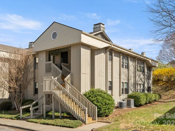 1206 Abbey Cir, Asheville, NC 28805