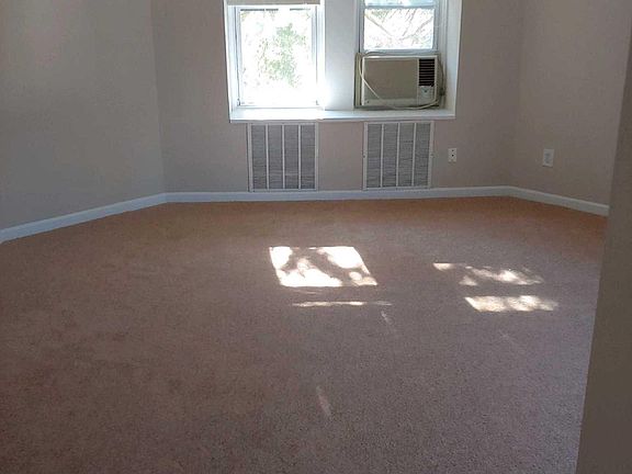3rd image of 50 S Scott Ave APT 3