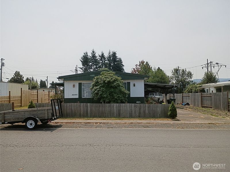3rd image of 196 Jacobson Road #20