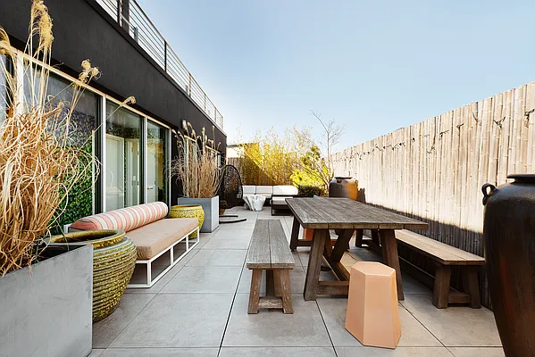 Sold by Compass | media 9