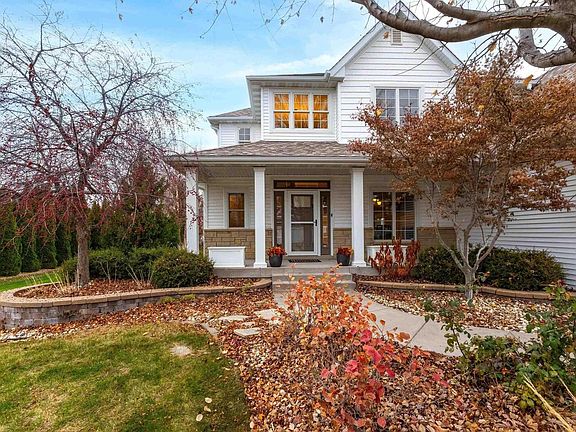 3rd image of 5726 New Castle Ln