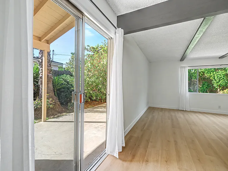 4413 Canoga Dr — Photo 23