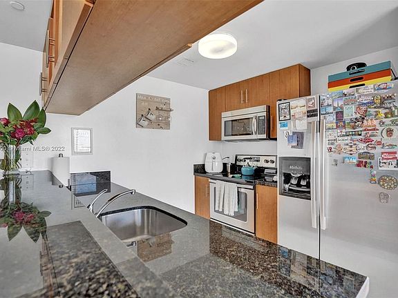 4th image of 601 NE 23rd St APT 1706