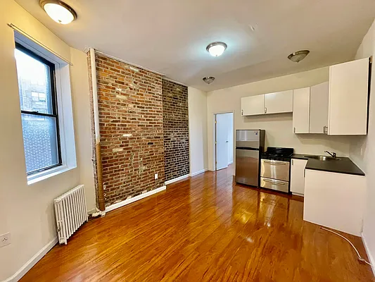 Rented by Highline Residential | media 13