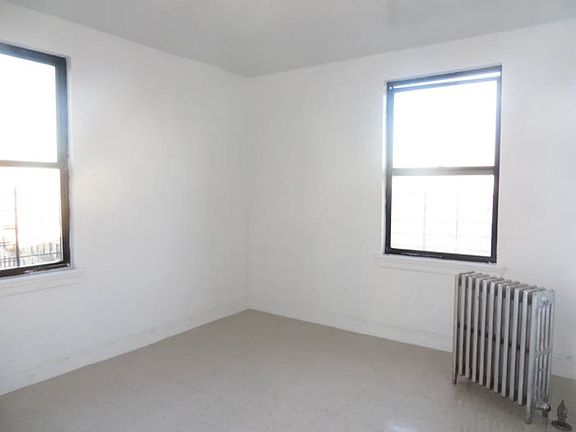 3rd image of 228 Audubon Ave APT 61