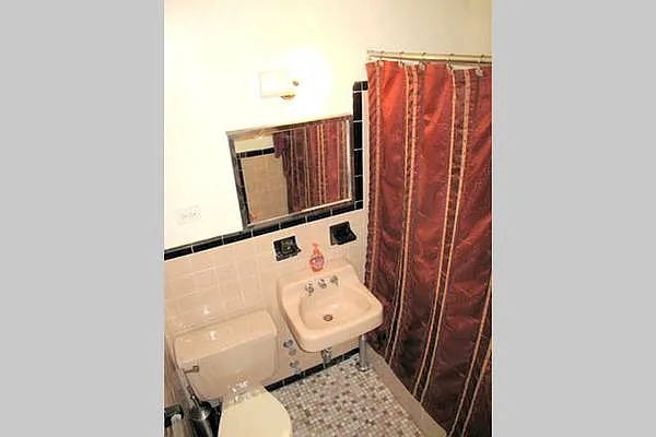 Rented by JK Dansar Corp | media 80