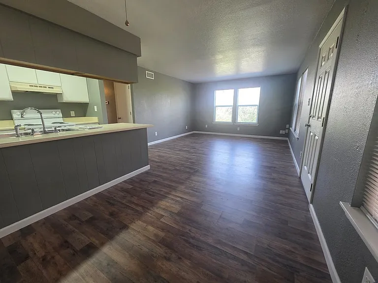 659 Redwood Ave #759-2 — Photo 5