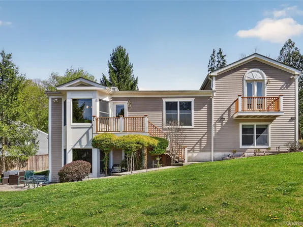 74 Dogwood Lane, Pleasantville, NY 10570