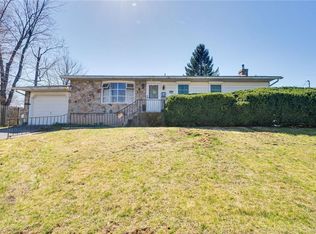 1957 Bathgate Rd, Bethlehem, PA 18018