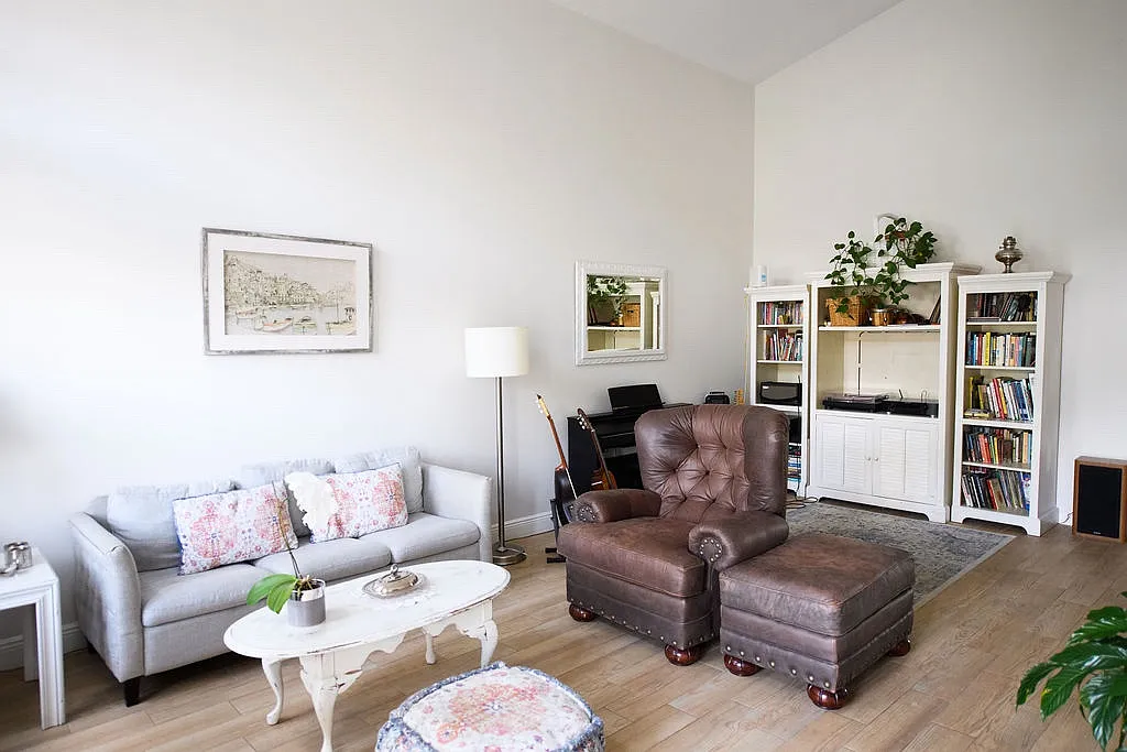 Building Photo - Miramontes Cir