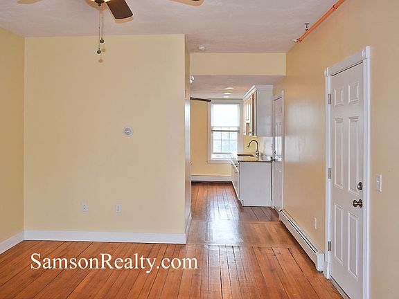 4th image of 277 N Brow St Unit 5