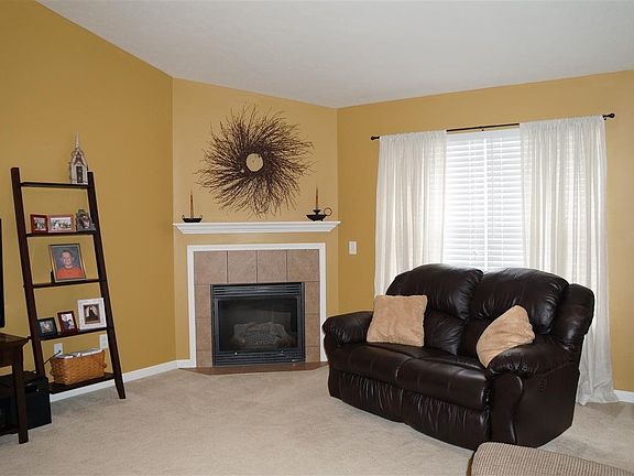 2nd image of 3045 N Cantlin Dr