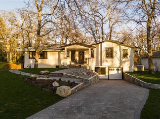 3181 Woodburn Ave, Oak Bay, BC V8P5B8