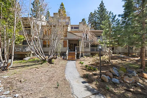 1001 Commonwealth Dr Photo 1