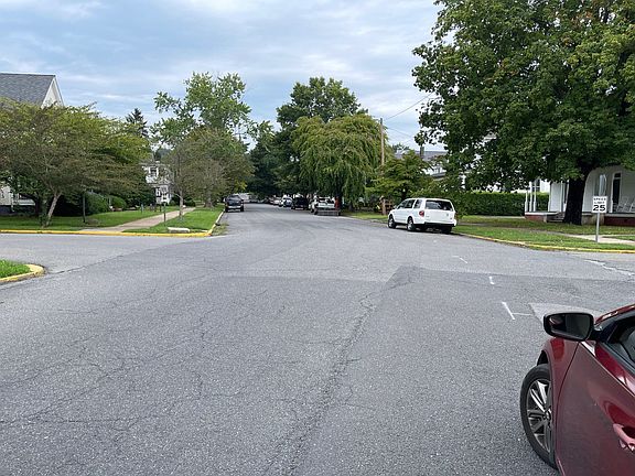 4th image of 629 McCormick Blvd