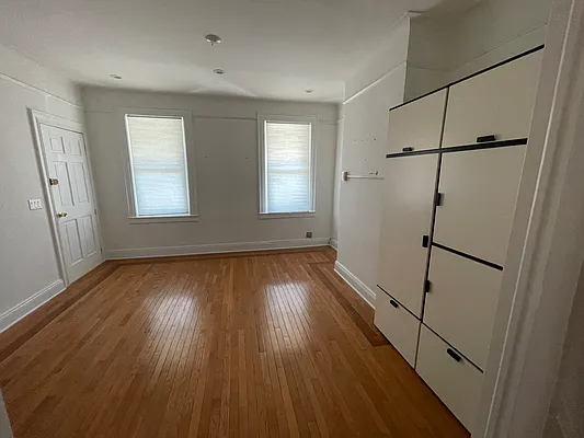 Rented by Keller Williams NYC | media 9