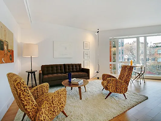 Sold by Sotheby's International Realty | media 22