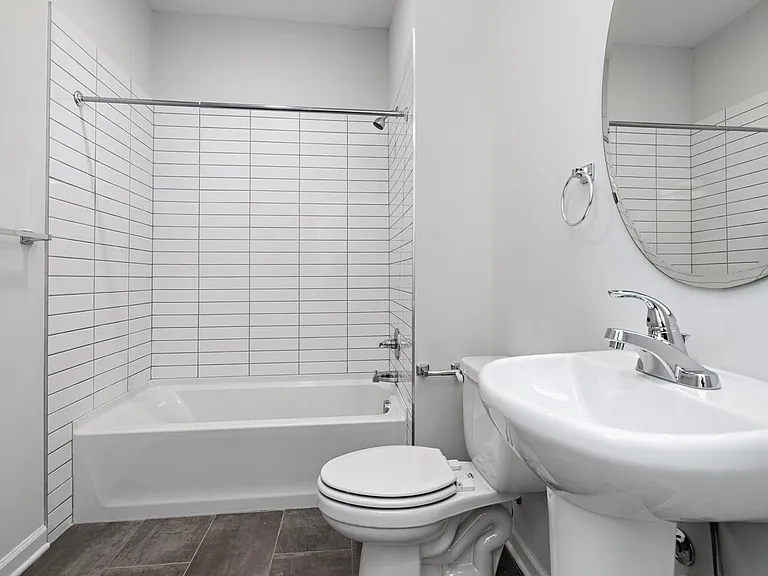2109 Aldrich — Photo 12