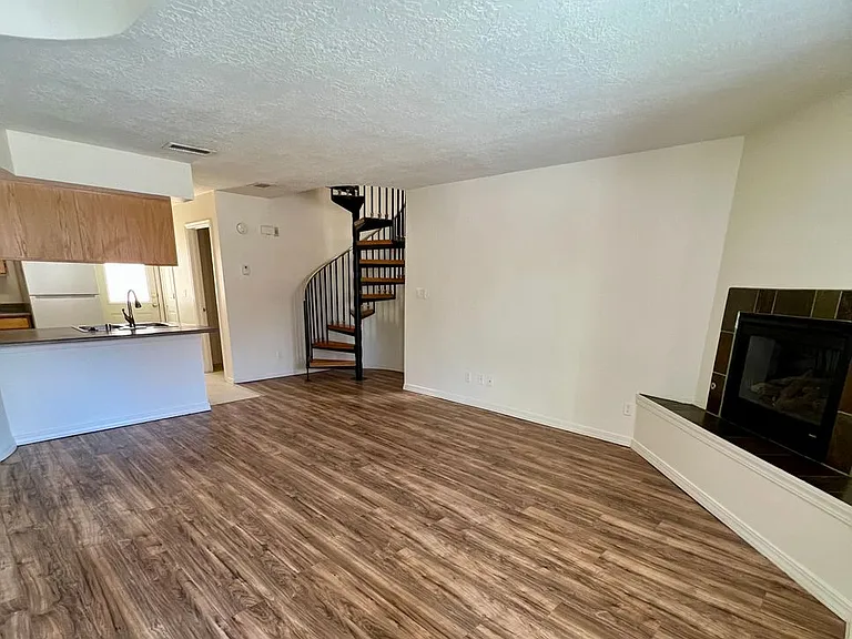 Modern Condo-Style Living Near Nob Hill & UNM $300 Off Move-In Special at The Spirals Apartments — Photo 9