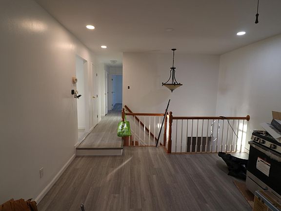 5th image of 71 Forest St #2