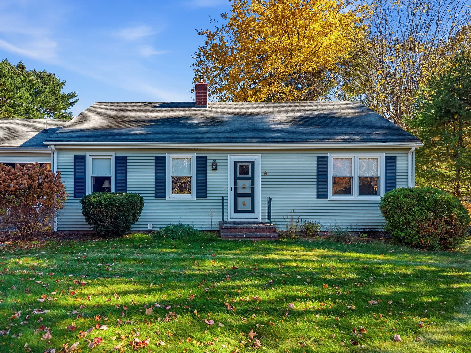 3 bed, 1200 sqft, $3,000 — Photo 2