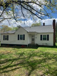 317 Vaden Dr, Gretna, VA, 24557