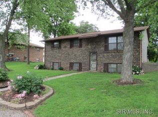 111 W Oak St, Millstadt, IL 62260