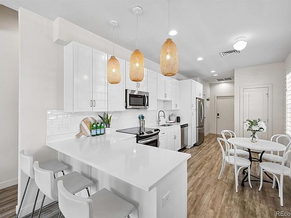 2nd image of 790 24th Street