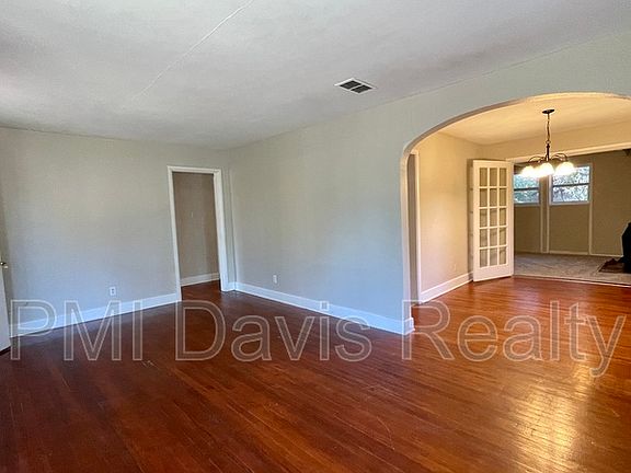 3rd image of 2906 Rockmont St