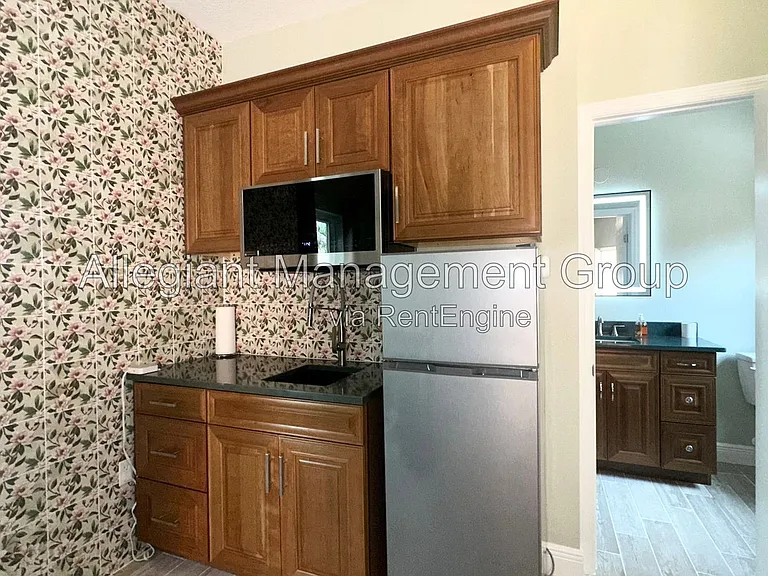 1287 Glendora Rd N — Photo 46