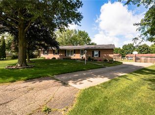 4995 Mildred Cir SW, Navarre, OH 44662
