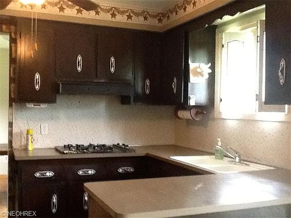 3rd image of 34685 W Sharondale Dr