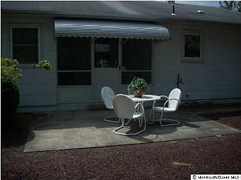 5th image of 50 Nostrand Dr