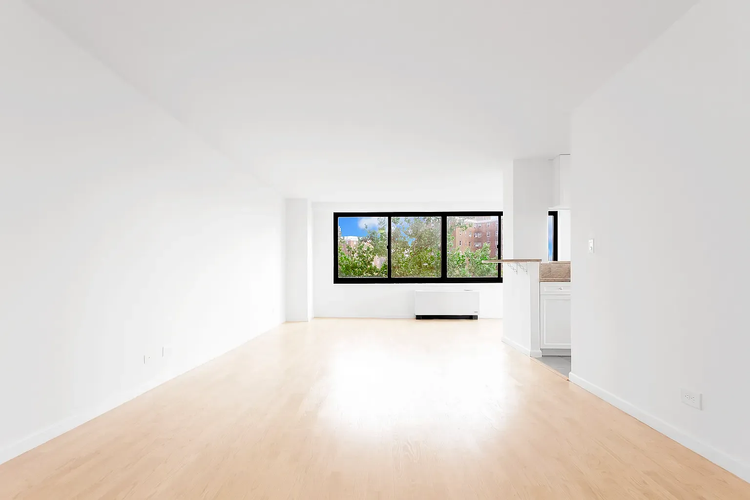 2186 Fifth Avenue — Photo 1