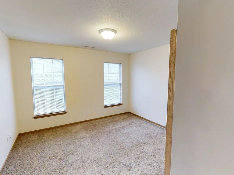 2330 Aspen Rd — Photo 3