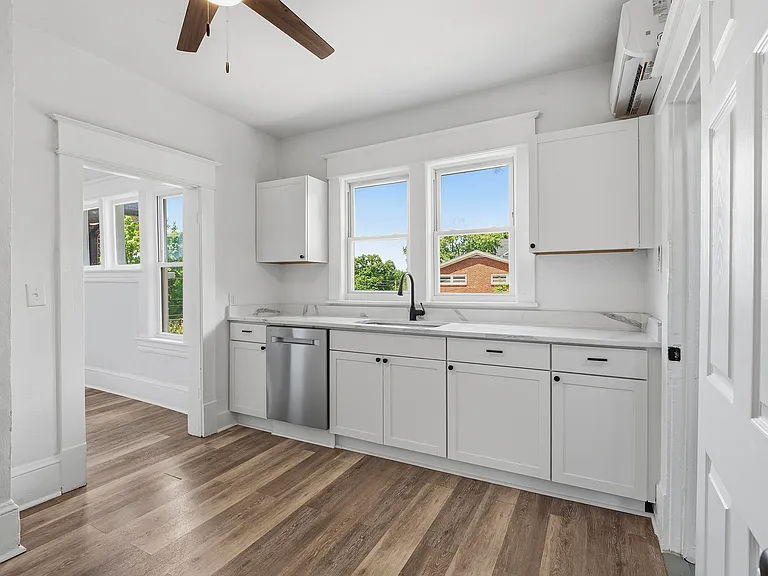 1115 Grayson Ave NW — Photo 14