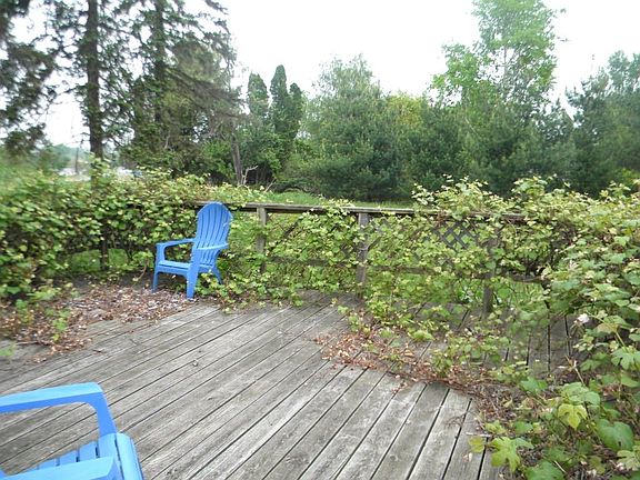 4th image of 207 John Brady Dr