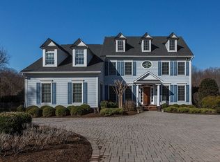 316 River Bend Rd, Great Falls, VA 22066