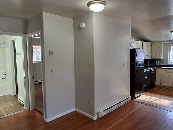 3rd image of 202 S 11th St APT A