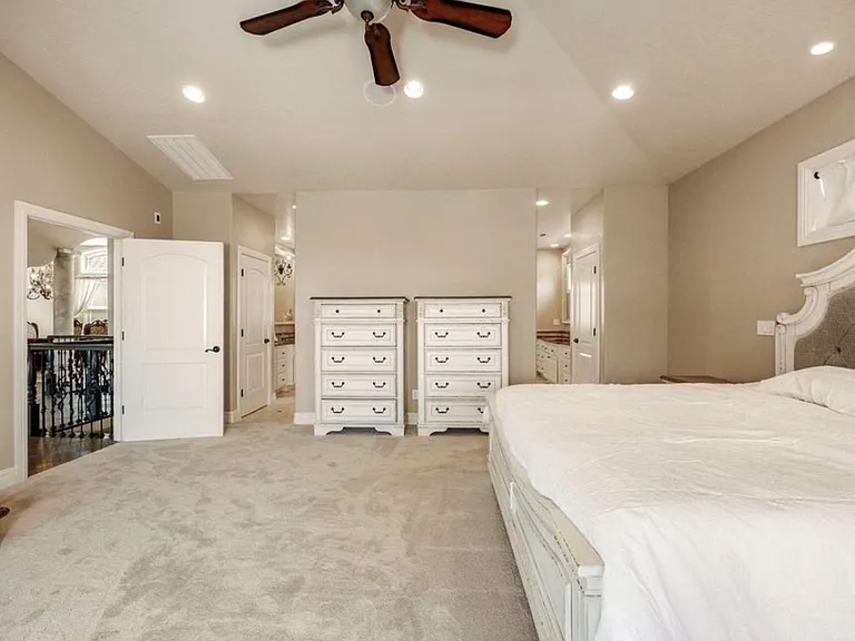 107 Monterey Dr — Photo 8
