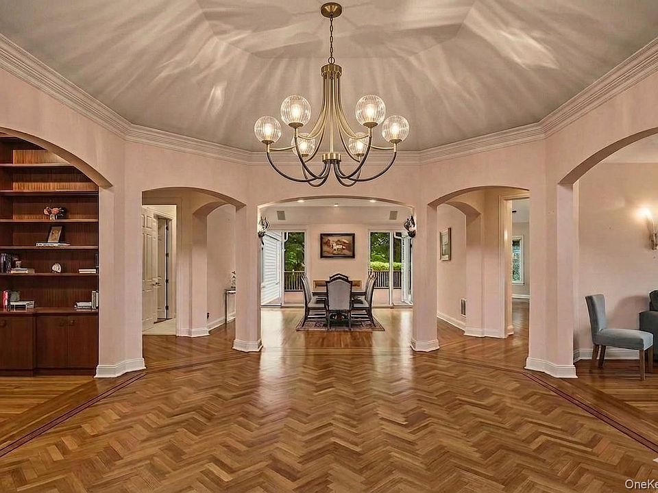 1st image of 41 Evergreen Circle