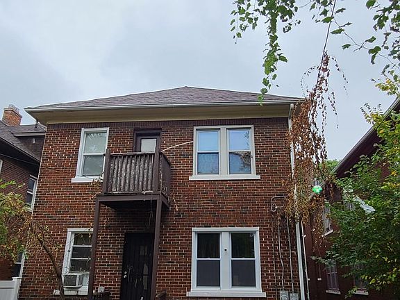 3rd image of 3034 Fullerton Ave