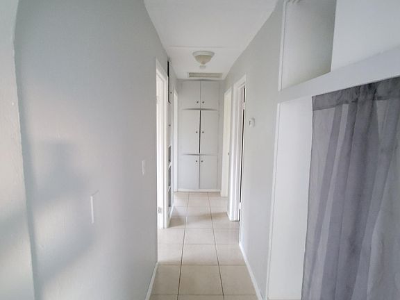 3rd image of 431 Burland St