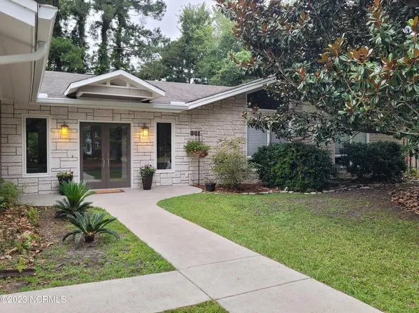 301 Yorkshire Lane, Wilmington, NC 28409